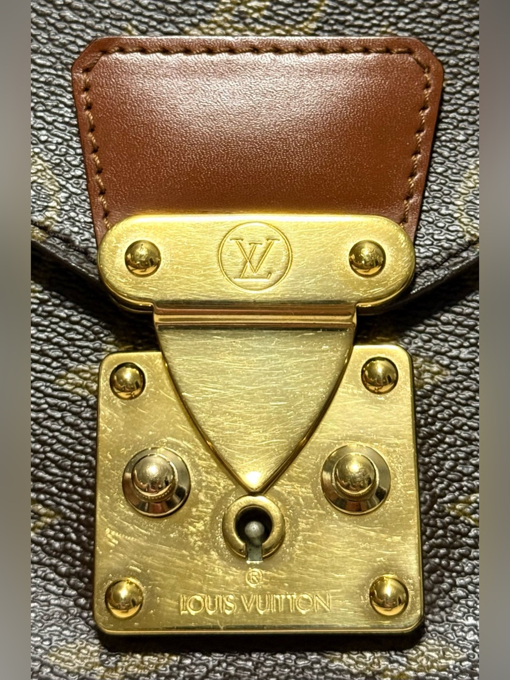 Louis Vuitton Vintage Monceau Monogram Canvas Handbag - Picture 13 of 15